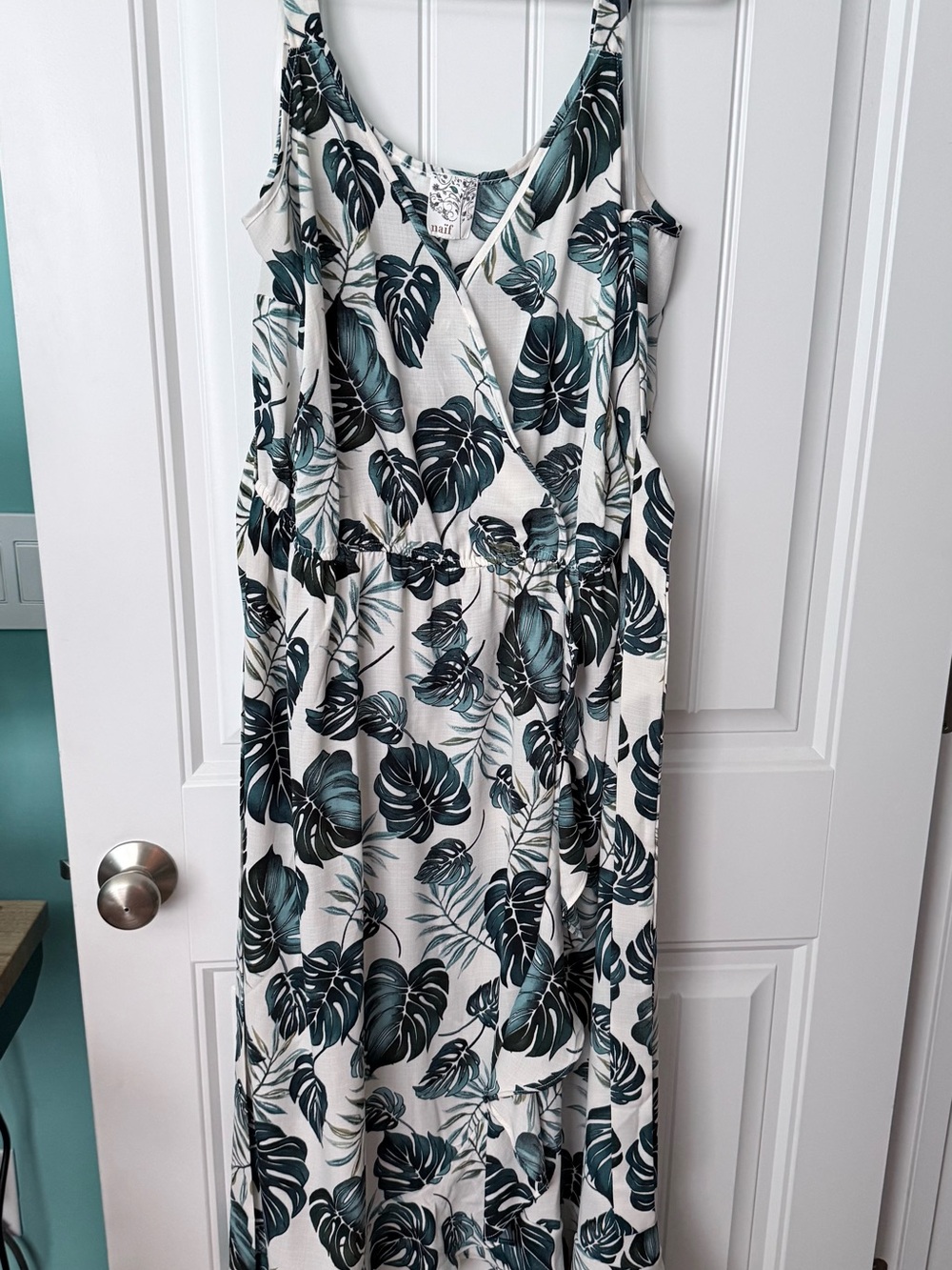 NWOT Naïf Tropical Leaf Wrap Maxi Dress in Teal & White Size 1X